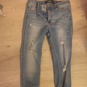 Distressed high-waisted jeans